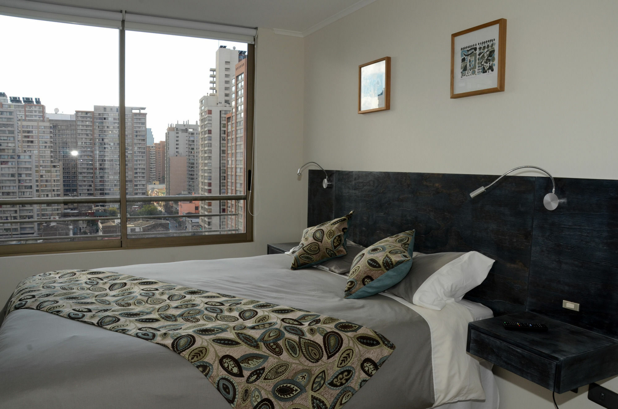 Plaza San Isidro Apartment Сантяго Екстериор снимка
