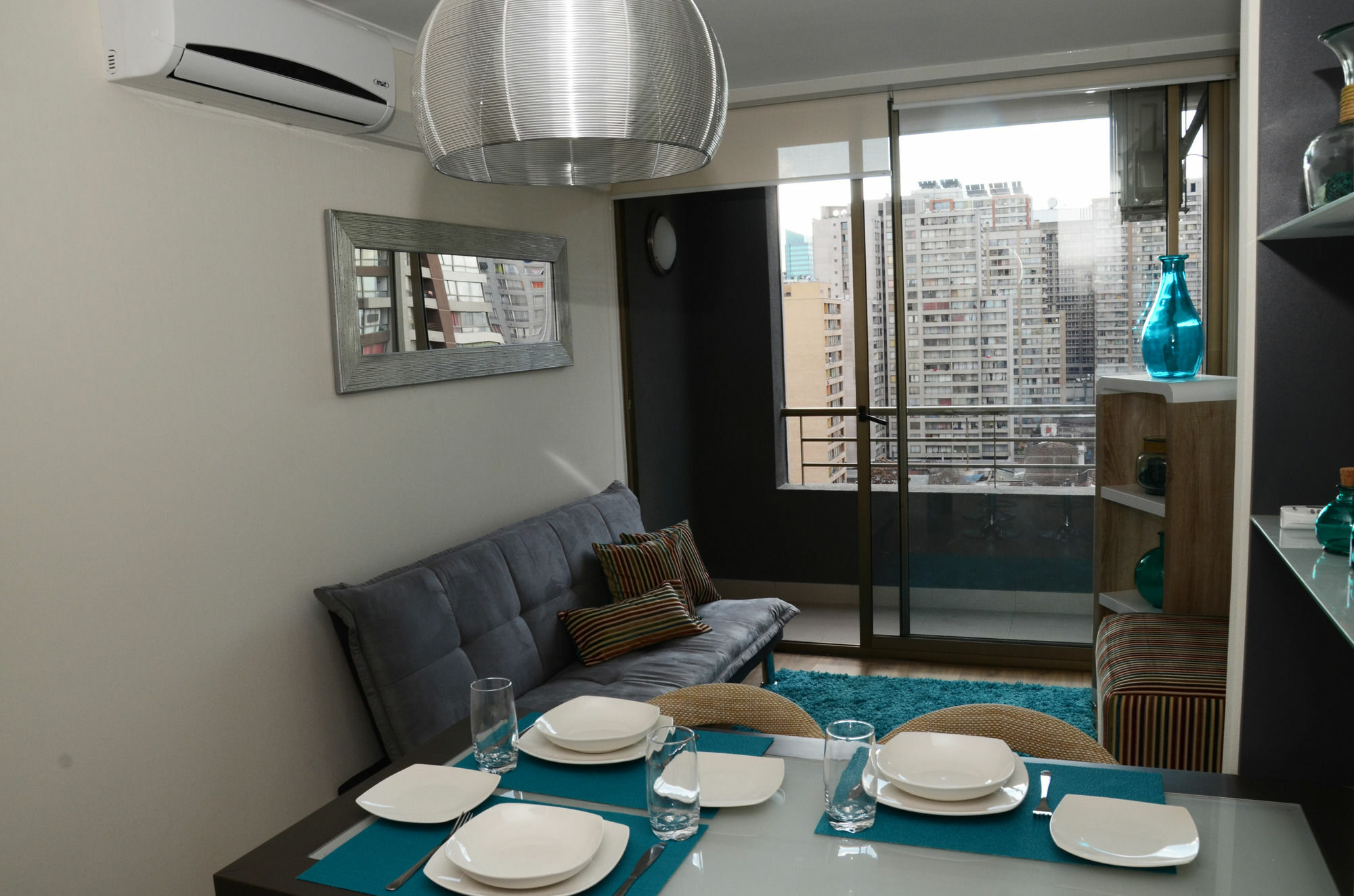 Plaza San Isidro Apartment Сантяго Екстериор снимка